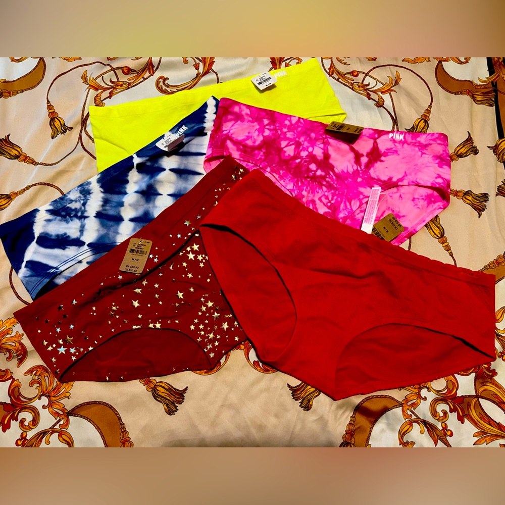 BRAND NEW VICTORIAS SECRET SEAMLESS PANTY SET OF 5